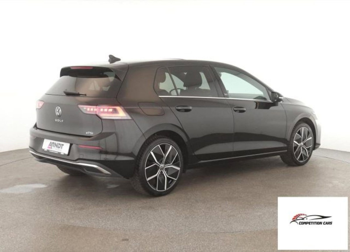 Volkswagen Golf 1.5 etsi 50 Years 150cv dsg (3)