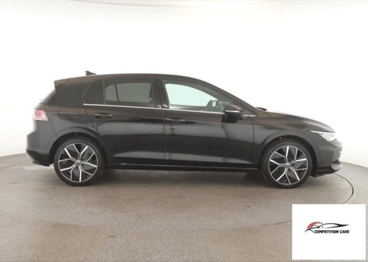Volkswagen Golf 1.5 etsi 50 Years 150cv dsg (5)