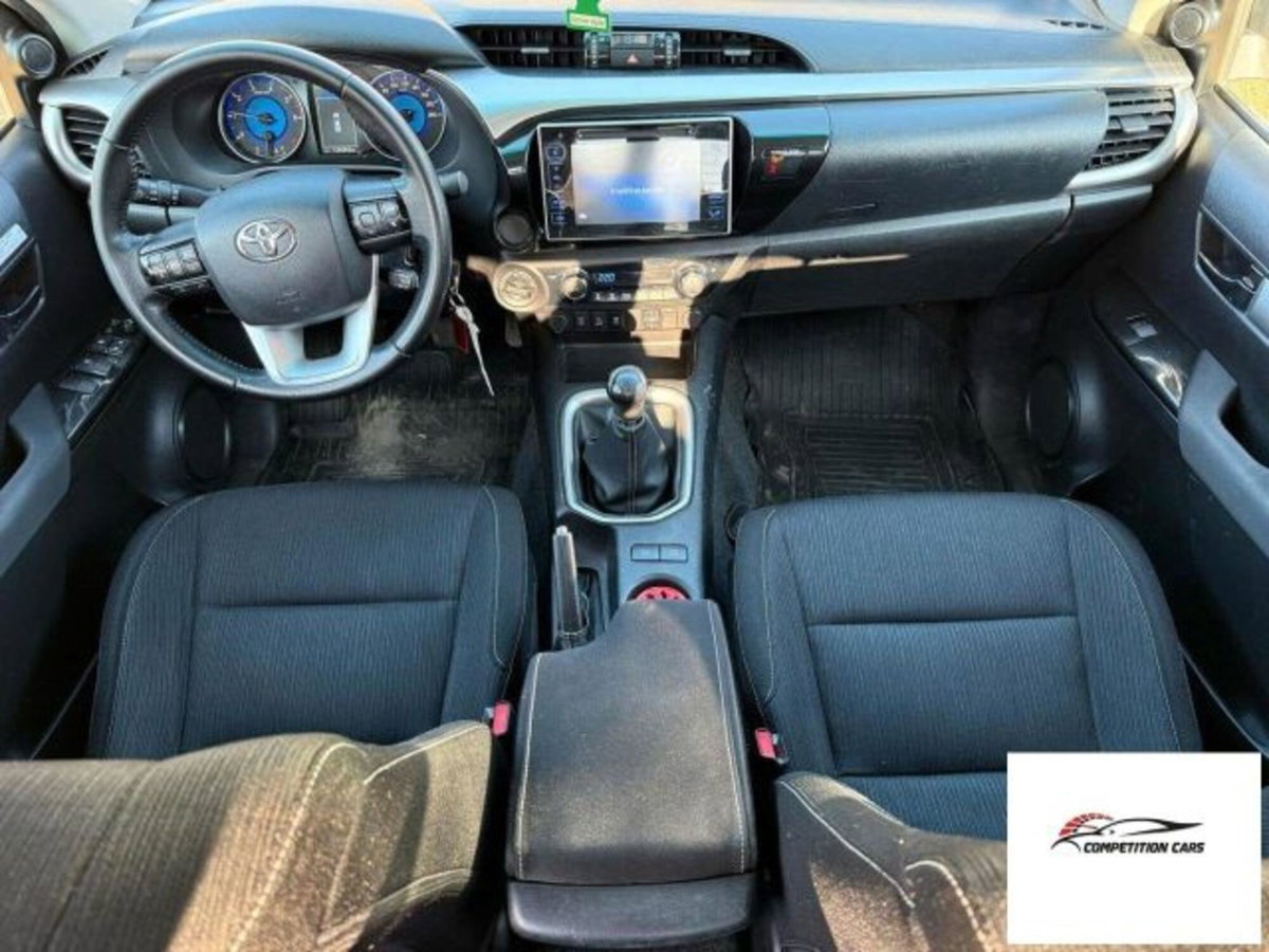 Toyota Hilux 2.D-4D 4WD porte Double Cab Lounge (10)