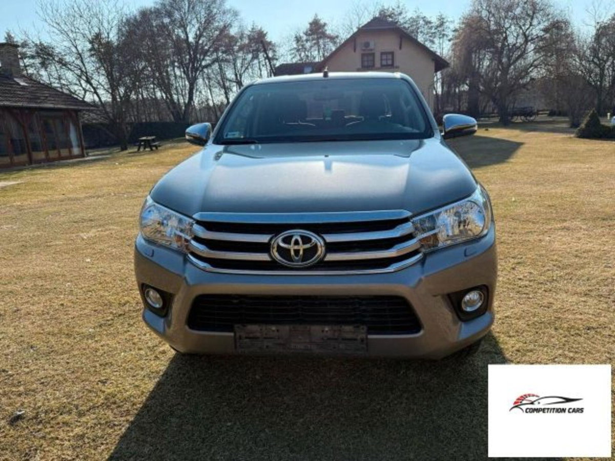 Toyota Hilux 2.D-4D 4WD porte Double Cab Lounge (2)
