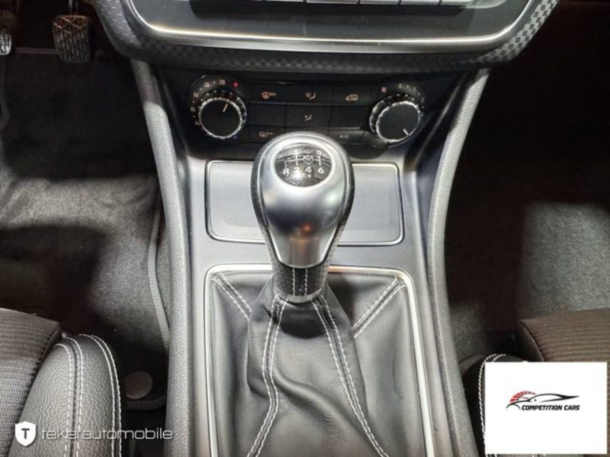 Mercedes-Benz Classe A 180 Sport (15)