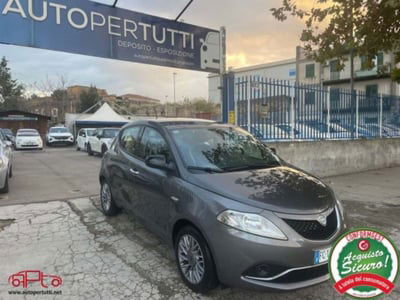 Lancia Ypsilon 1.2 69 CV 5 porte Gold