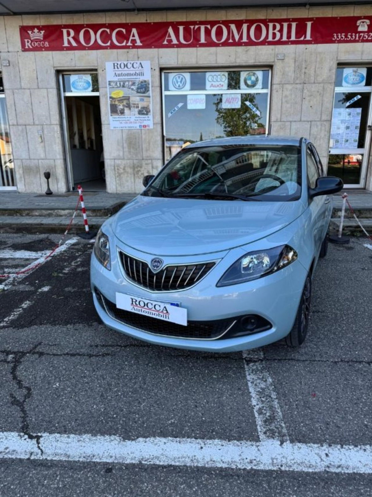 Lancia Ypsilon 1.0 FireFly 5 porte S&S Hybrid Ecochic Silver (18)