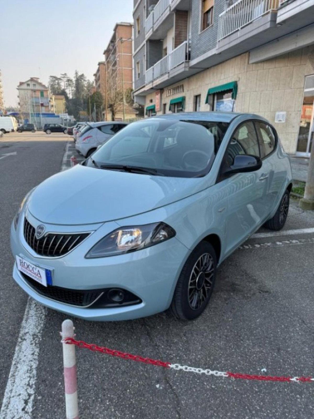 Lancia Ypsilon 1.0 FireFly 5 porte S&S Hybrid Ecochic Silver (5)