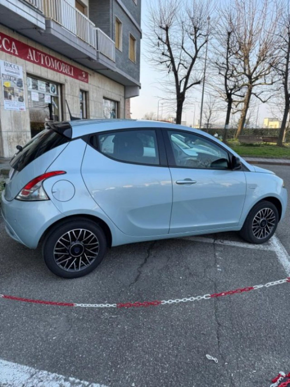 Lancia Ypsilon 1.0 FireFly 5 porte S&S Hybrid Ecochic Silver (6)