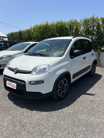 Fiat Panda 1.0 FireFly S&S Hybrid City Life usata