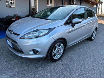 Ford Fiesta 1.4 TDCi 5p. Ambiente usata