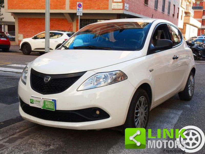 Lancia Ypsilon 1.2 69 CV 5 porte Elefantino Blu