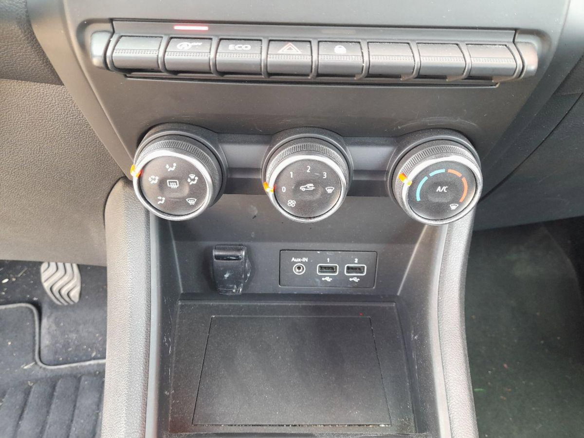 Renault Captur Blue dCi 95 CV Business (14)