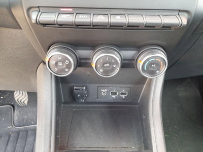 Renault Captur Blue dCi 95 CV Business (14)