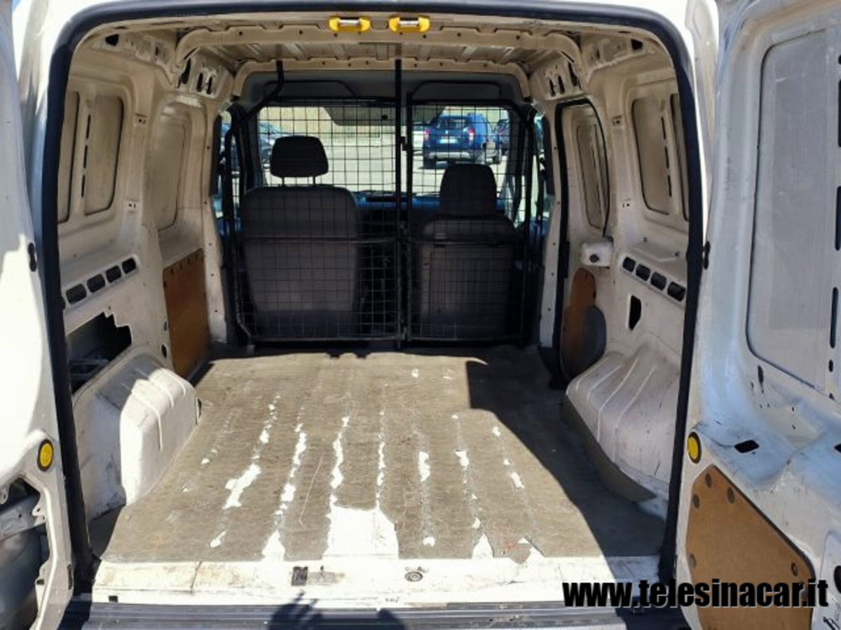Ford Transit Connect  200S 1.8 TDCi/75CV PC (9)