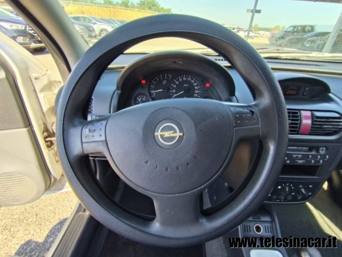 Opel Corsa 1.2i 16V cat 5 porte 'Njoy (16)