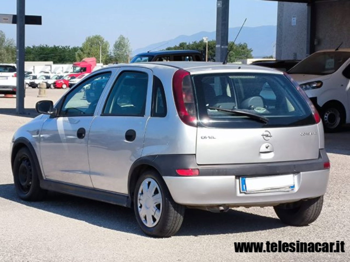 Opel Corsa 1.2i 16V cat 5 porte 'Njoy (6)