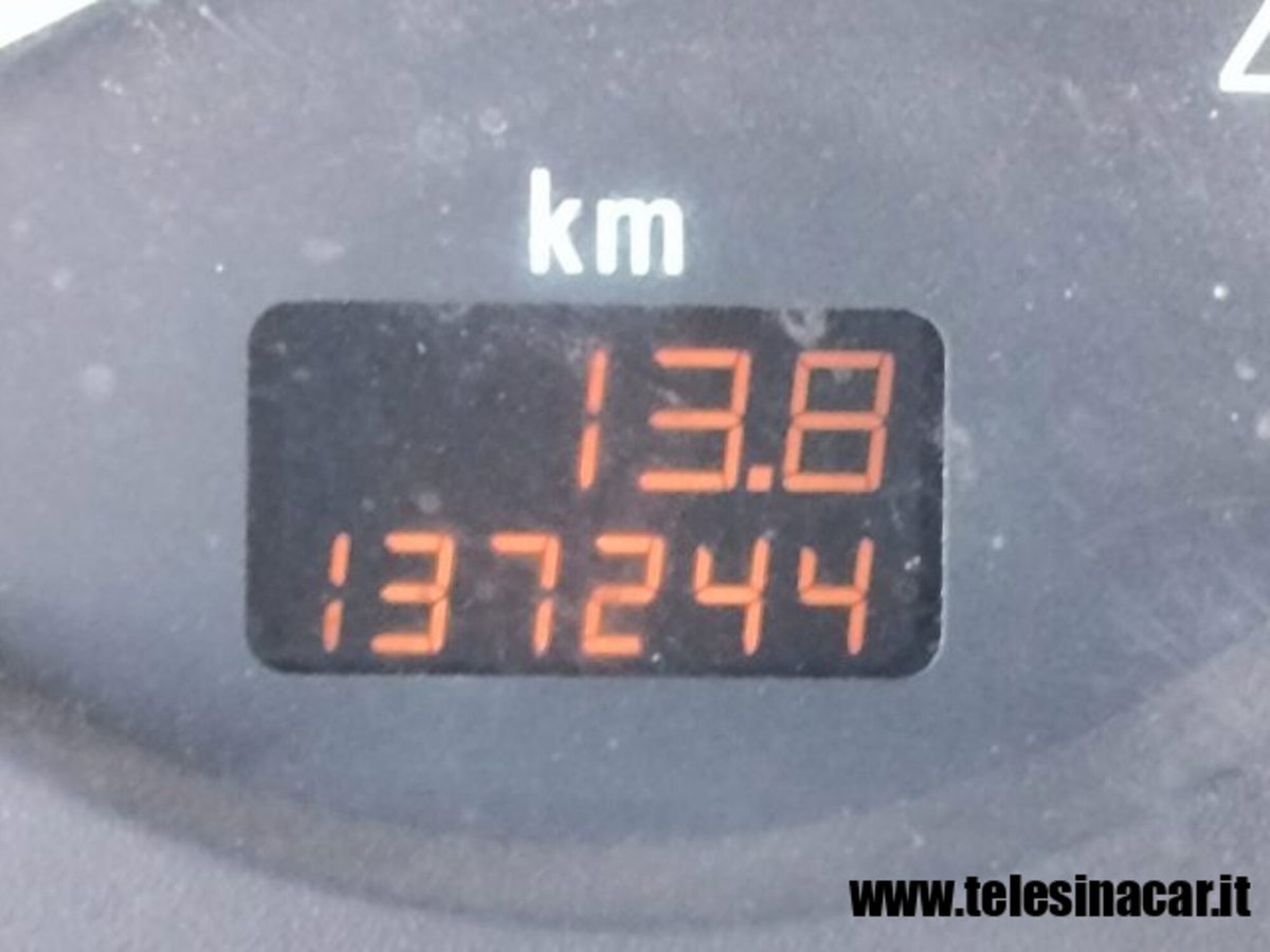 Opel Corsa 1.2i 16V cat 5 porte 'Njoy (8)