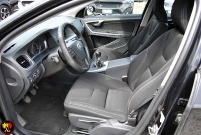 Volvo V60 D2 1.6 Kinetic (11)