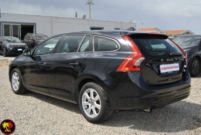 Volvo V60 D2 1.6 Kinetic (16)