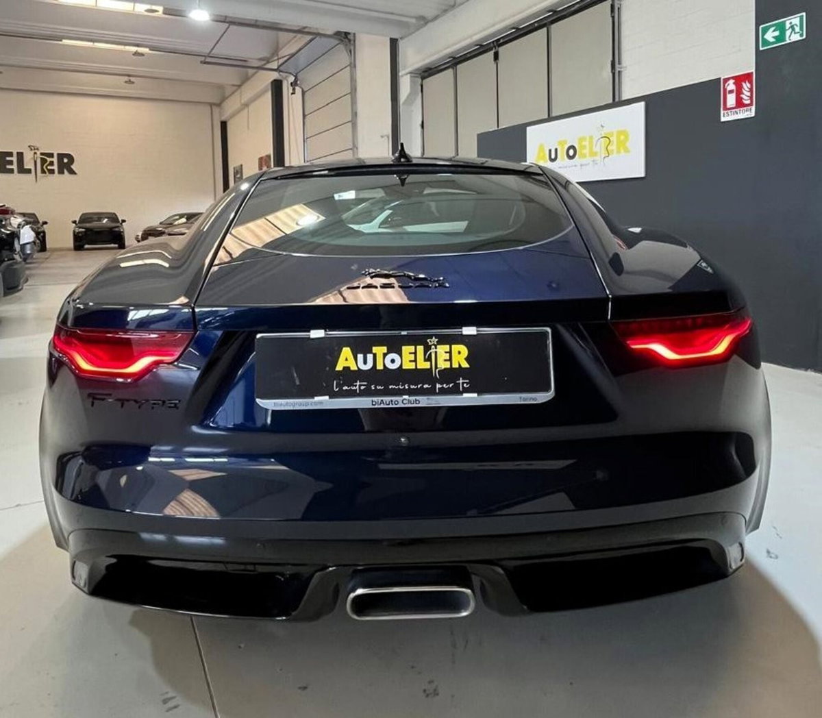 Jaguar F-Type Coupé 2.0 aut. Coupé R-Dynamic Black (7)