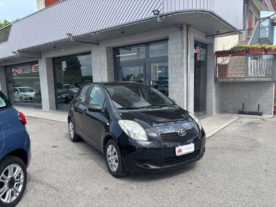 Toyota Yaris 1.0 5 porte Now usata