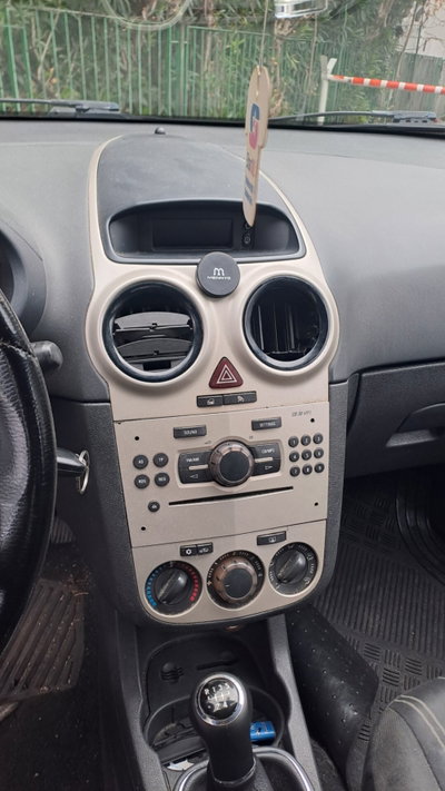 Opel Corsa 1.3 CDTI 75CV 5 porte Cosmo (6)