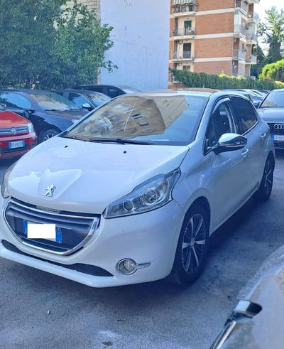 Peugeot 208 HDi 68 CV 5 porte Allure usata