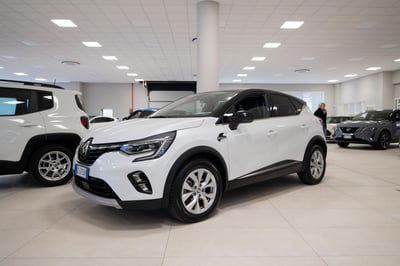 Renault Captur Plug-in Hybrid E-Tech 160 CV Intens usata