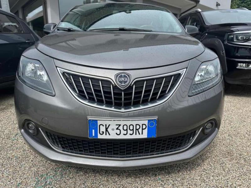 Lancia Ypsilon 1.0 FireFly 5 porte S&S Hybrid Ecochic Silver