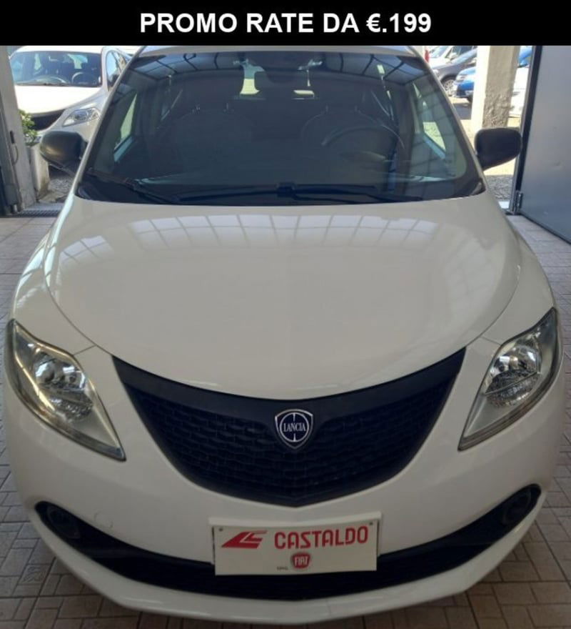 Lancia Ypsilon 1.0 FireFly 5 porte S&S Hybrid Ecochic Silver