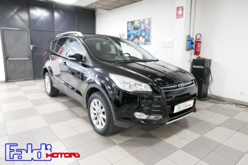 Ford Kuga 2.0 TDCI 150 CV S&S 4WD Powershift Titanium X
