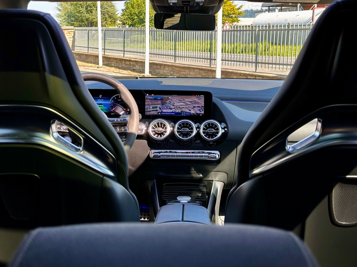 Mercedes-Benz GLA SUV AMG 35 AMG Line Premium Plus 4matic auto (17)