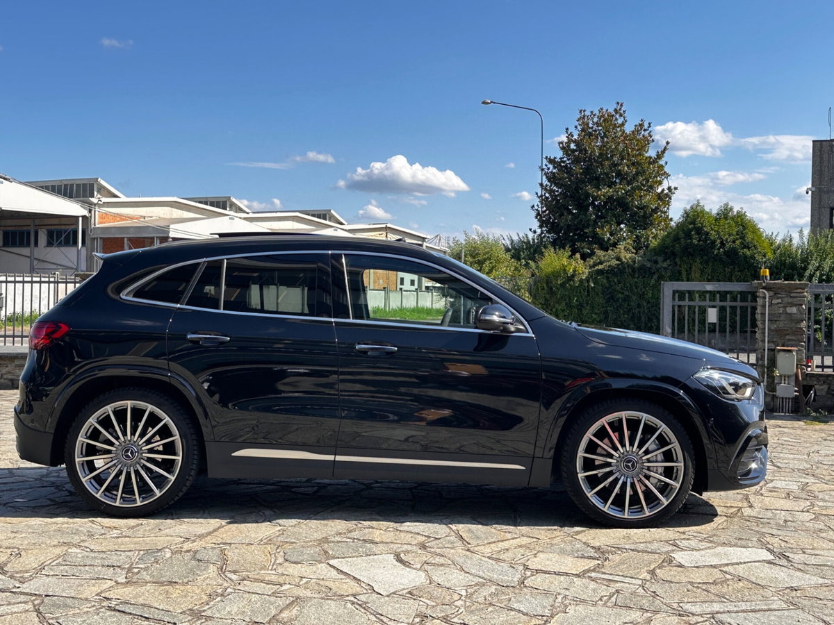 Mercedes-Benz GLA SUV AMG 35 AMG Line Premium Plus 4matic auto (3)