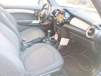 MINI Mini 1.5 Cooper D (11)