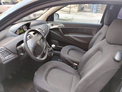 Lancia Ypsilon 1.3 MJT 75 CV Diva (13)