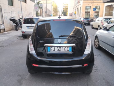 Lancia Ypsilon 1.3 MJT 75 CV Diva (7)