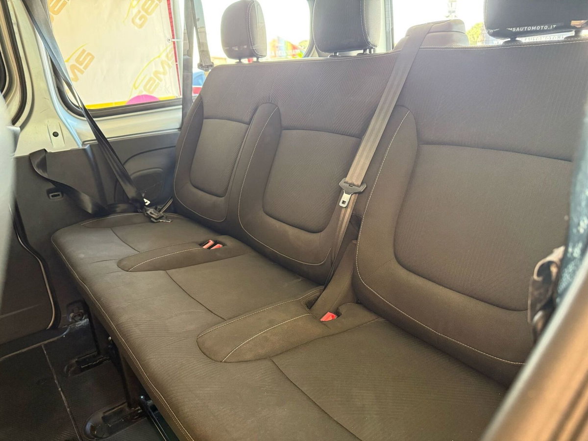 Nissan Primastar 2.0 dCi 150CV Aut PL-TN Bus (18)