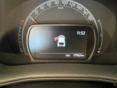 Toyota Aygo X 1.0 VVT-i 72 CV 5p. Undercover S-CVT (8)