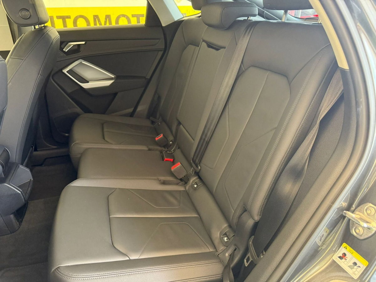 Audi Q3 Sportback 35 TDI quattro S tronic S line edition (14)