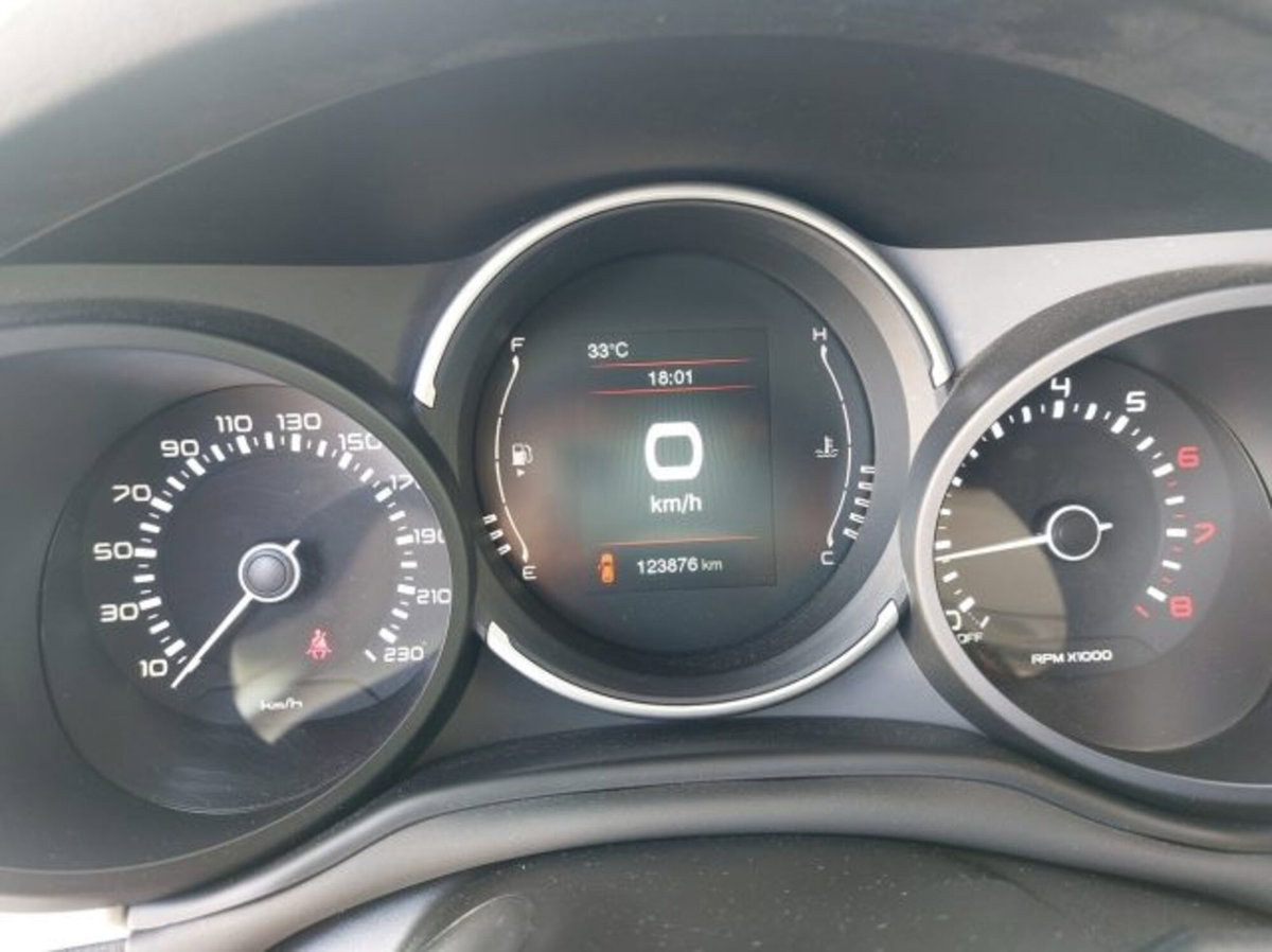 Fiat 500L 1.4 95 CV Cross (10)