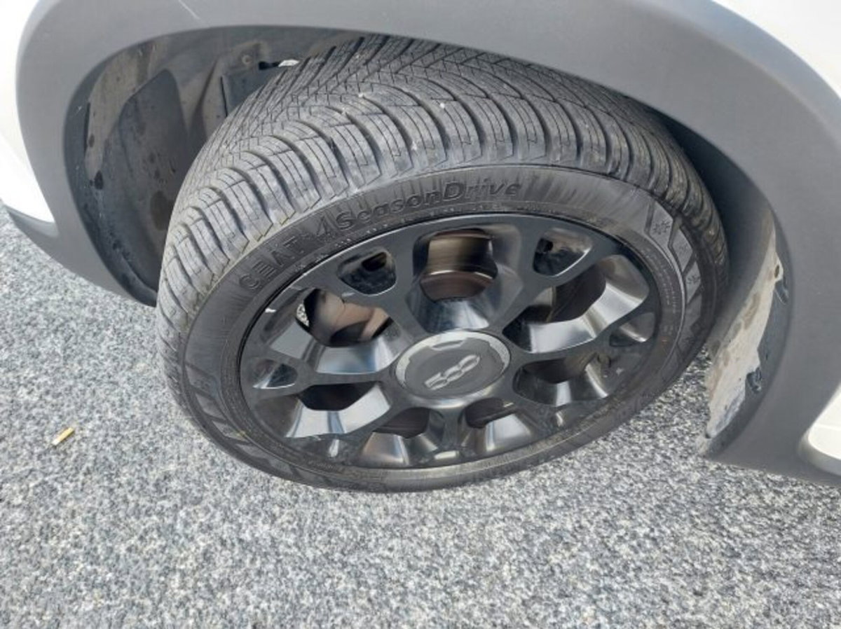 Fiat 500L 1.4 95 CV Cross (11)