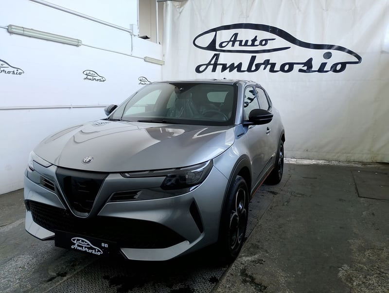 Alfa Romeo Junior 1.2 ibrida Speciale 145cv edct6