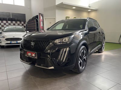 Peugeot 2008 1.2 puretech Active s&s 100cv usata