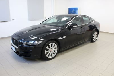 Jaguar XE 2.0 D Turbo 180CV aut. Prestige usata