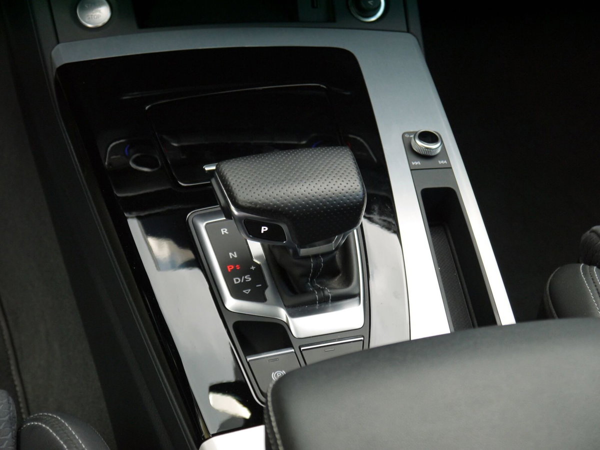 Audi Q5 40 TDI 204 CV quattro S tronic S line plus (16)