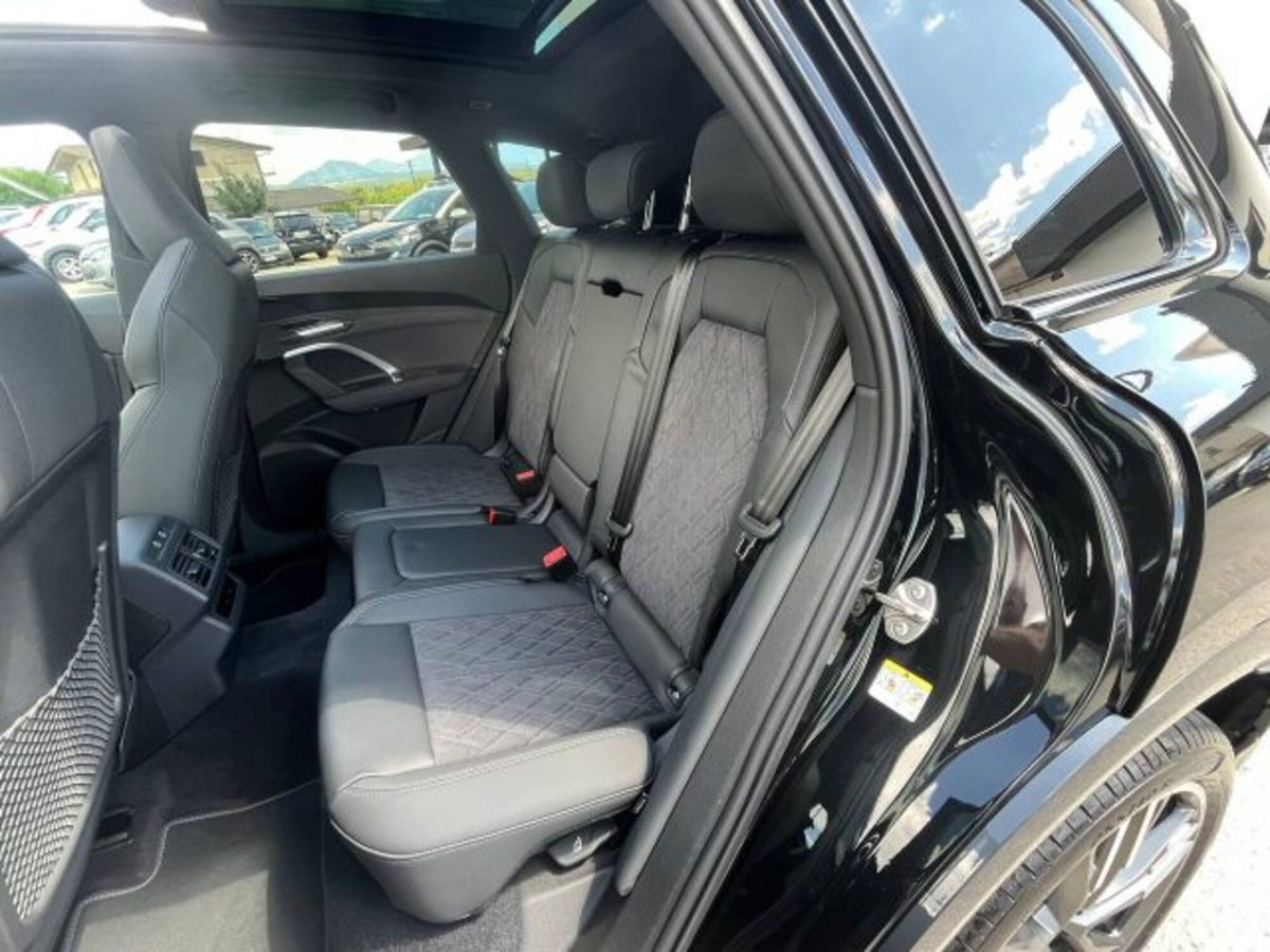 Audi Q5 Sportback 40 2.0 tdi mhev 12V S line Plus quattro s-tronic (16)