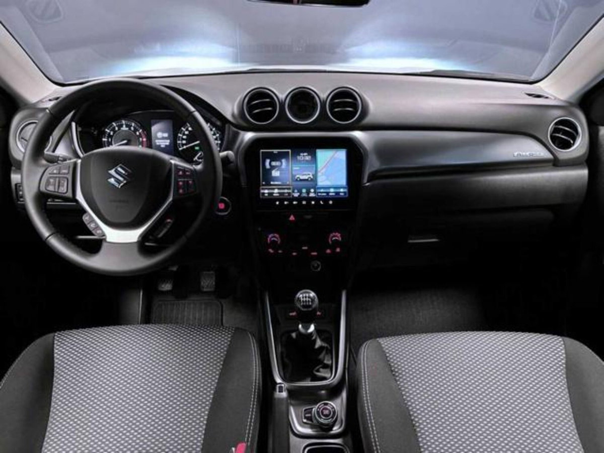 Suzuki Vitara 1.4 Hybrid 4WD AllGrip Easy Cool (11)