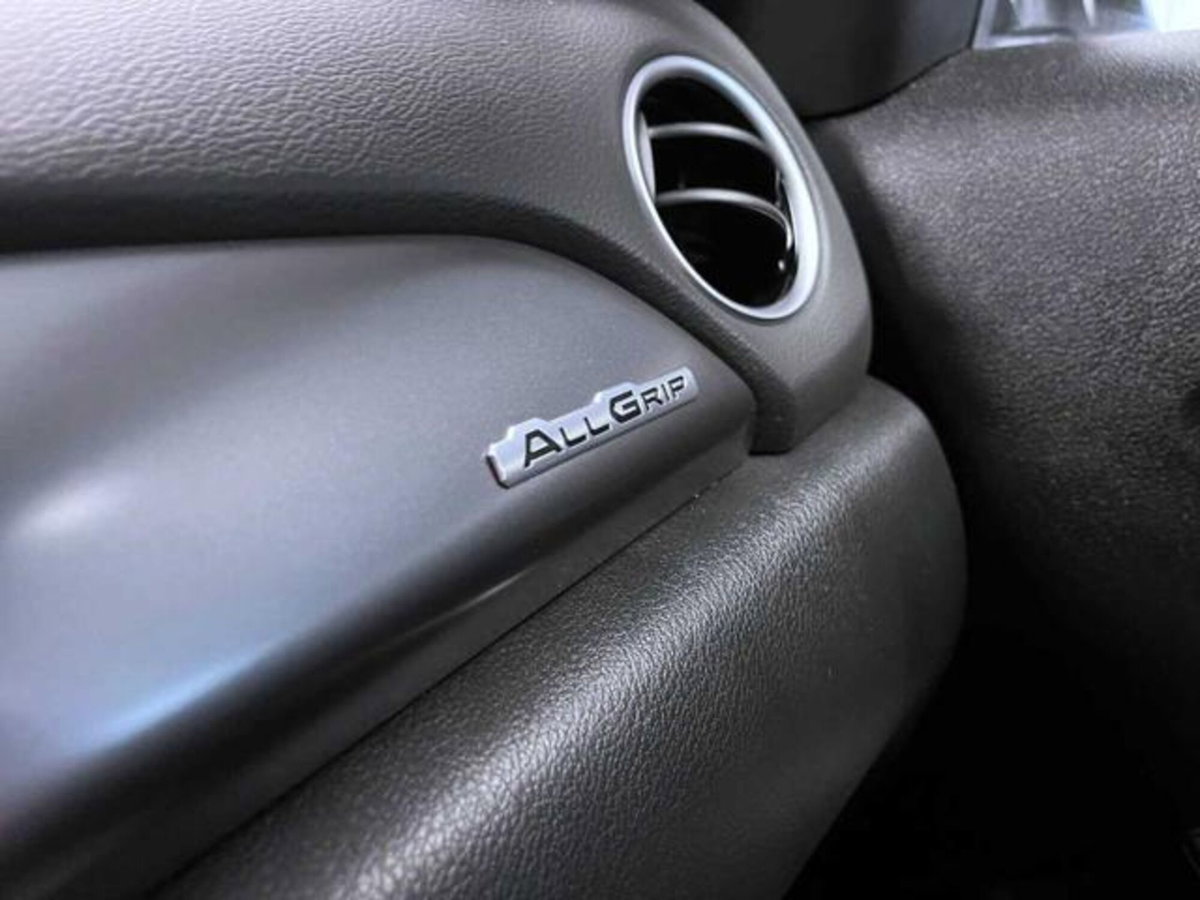 Suzuki Vitara 1.4 Hybrid 4WD AllGrip Easy Cool (16)