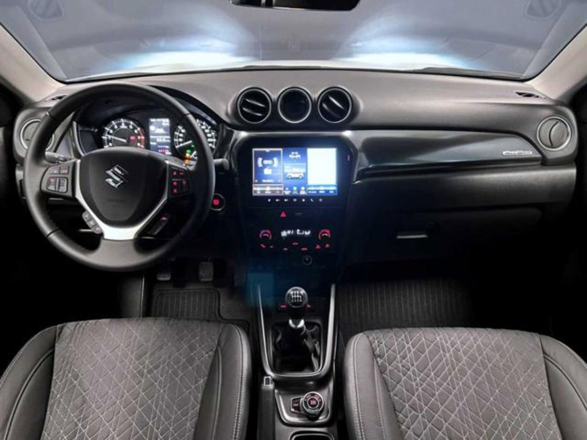 Suzuki Vitara 1.4 Hybrid 4WD AllGrip Easy Top (7)