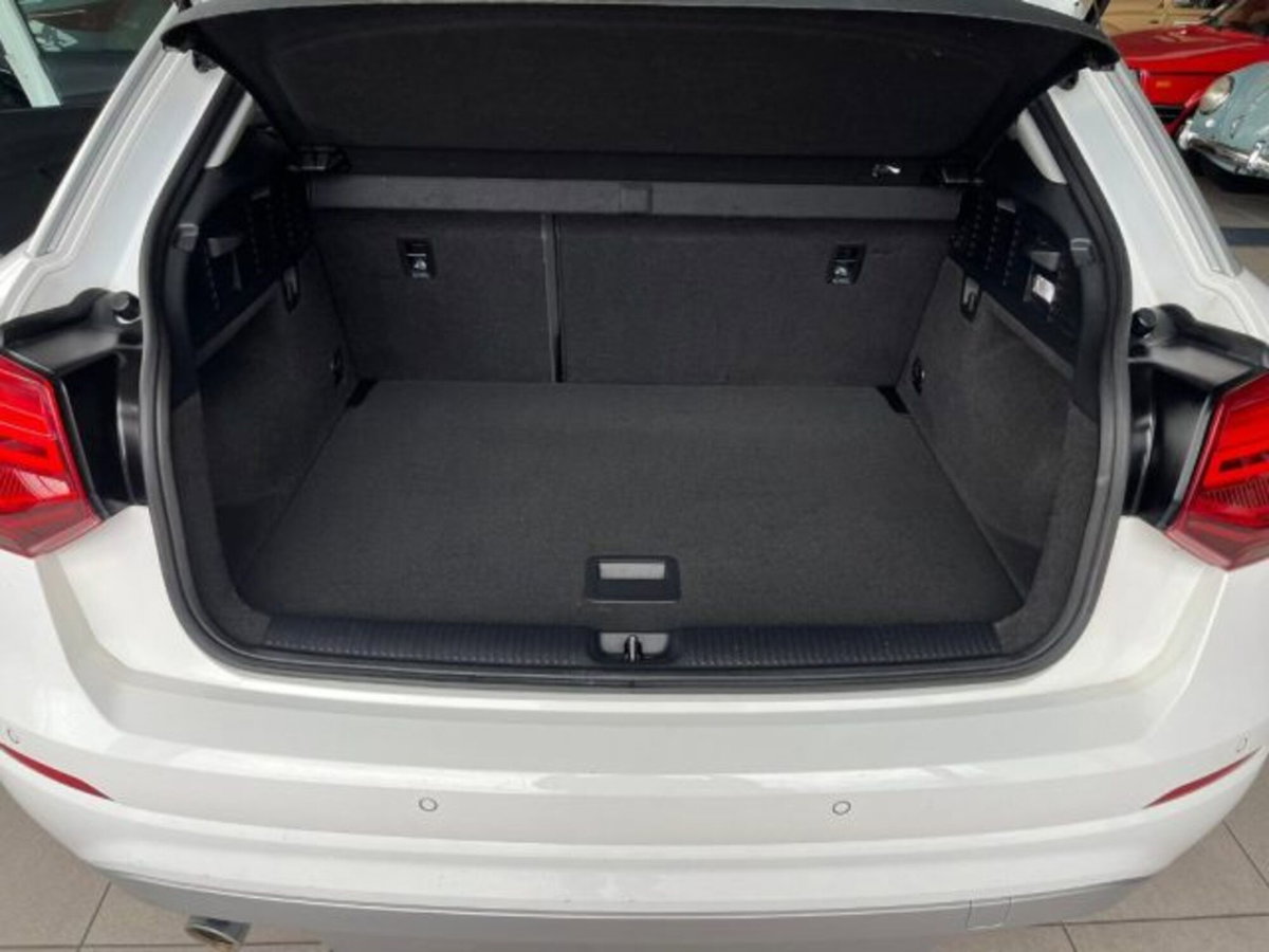 Audi Q2 Q2 1.6 TDI S tronic Design (7)