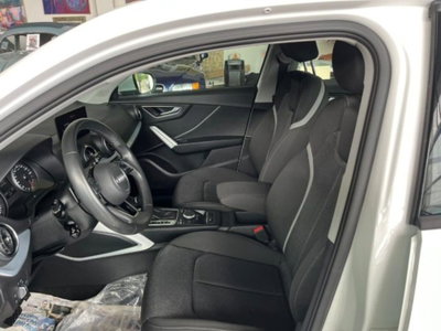 Audi Q2 Q2 1.6 TDI S tronic Design (9)