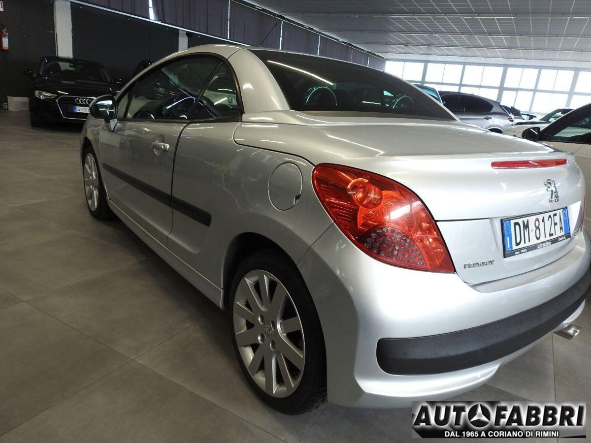 Peugeot 207 Cabrio HDi 110CV CC Féline (10)