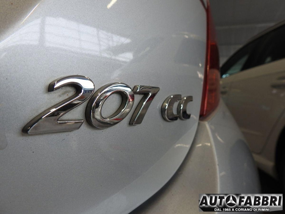 Peugeot 207 Cabrio HDi 110CV CC Féline (11)